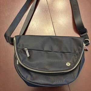 Lululemon festival bag 5l